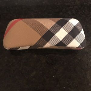 Small Burberry glasses case